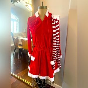 Very gently worn (only once for about an hour) Mrs. Claus Mini-dress